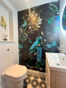 teal parrot wallpaper in bathroom teal parrot wallpaper in bathroom
