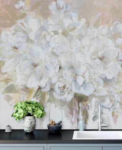 papier peint mural floral blanc personnalisable appelé Sun Bleached Bouquet pour les salons et les cuisines papier peint mural floral blanc personnalisable appelé Sun Bleached Bouquet pour les salons et les cuisines