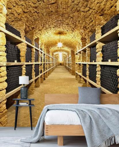 Garrafas de vinho antigas no papel de parede da adega antiga Garrafas de vinho antigas no papel de parede da adega antiga