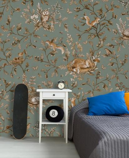 murale personalizzato per sala giochi verde e marrone chiamato Playful Woods - Vintage Green di Kikki Belle murale personalizzato per sala giochi verde e marrone chiamato Playful Woods - Vintage Green di Kikki Belle