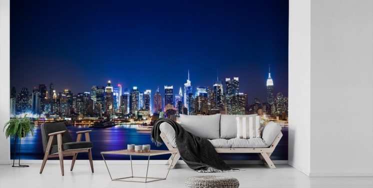 blå new york cityscape tapetmaleri kaldet Manhattan Night Skyline til soveværelser og kontorer