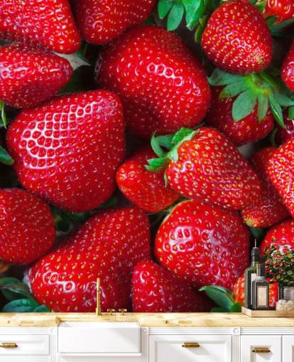 mural de papel de parede de frutas vermelhas brilhantes chamado Strawberries Fresh para cozinhas, cafés e restaurantes mural de papel de parede de frutas vermelhas brilhantes chamado Strawberries Fresh para cozinhas, cafés e restaurantes
