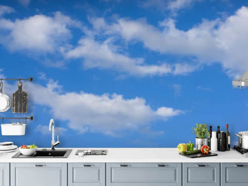 blauw op maat gemaakt hemelbehang genaamd Blue Skies with Clouds voor kantoren of commerciële ruimtes