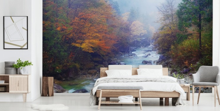 Nebliger Herbst-Fluss-Tapete