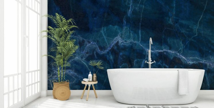 marineblå tilpassbar marmor tapet veggmaleri kalt Dark Blue Marble for soverom, bad og kjøkken