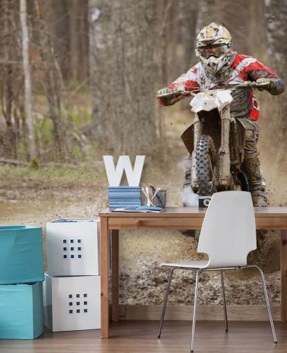 Skitt Biker Riding i Mud Bakgrunn Skitt Biker Riding i Mud Bakgrunn