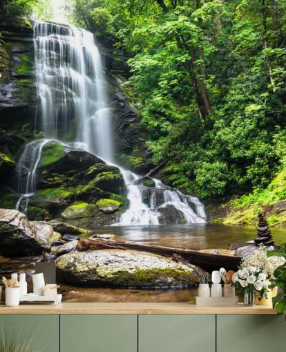 grön anpassad skogstapetväggmålning som heter Zen Waterfall för vardagsrum grön anpassad skogstapetväggmålning som heter Zen Waterfall för vardagsrum