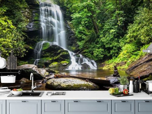 grønt tilpasset skogtapet veggmaleri kalt Zen Waterfall for stuer