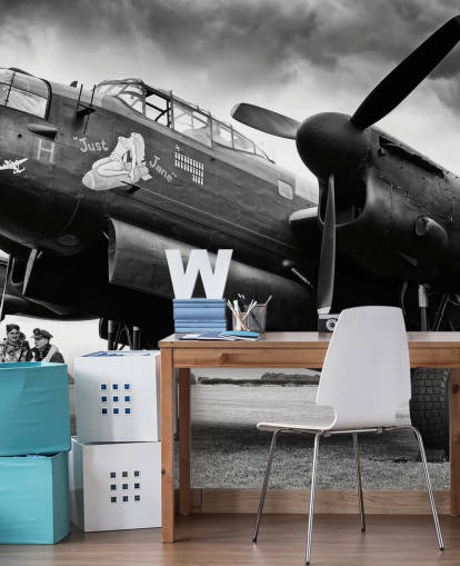 mural de papel pintado en blanco y negro de la RAF llamado Avro Lancaster and Crew para oficinas, salas de estar y negocios mural de papel pintado en blanco y negro de la RAF llamado Avro Lancaster and Crew para oficinas, salas de estar y negocios