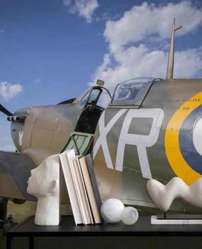 Papier peint Parked Plane Papier peint Parked Plane