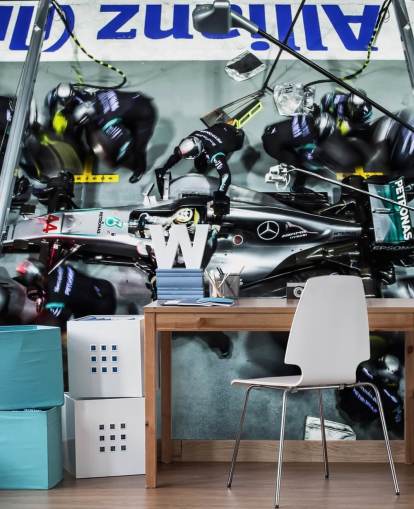 Papier peint Mécanique avec la voiture de Lewis Hamilton Papier peint Mécanique avec la voiture de Lewis Hamilton