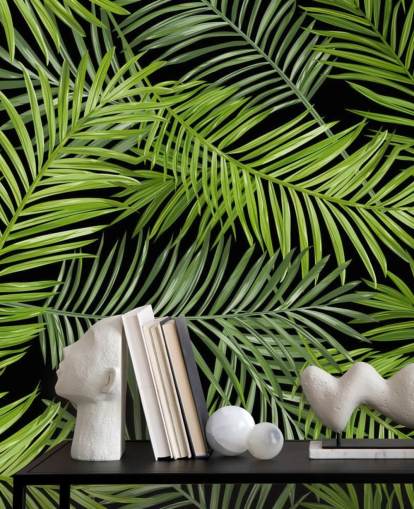 papier peint mural en feuille de palmier noir et vert appelé Tropical Palm Leaves Pattern pour les salons, les chambres et les salles à manger papier peint mural en feuille de palmier noir et vert appelé Tropical Palm Leaves Pattern pour les salons, les chambres et les salles à manger