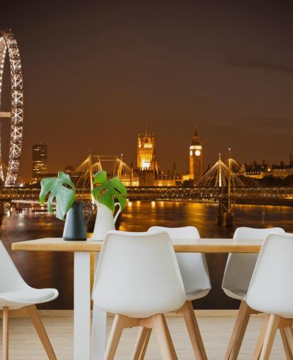 Parlamenttitalot yöllä Seinämaalaus Parlamenttitalot yöllä Seinämaalaus