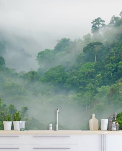 alberi nebbiosi nella carta da parati della foresta alberi nebbiosi nella carta da parati della foresta