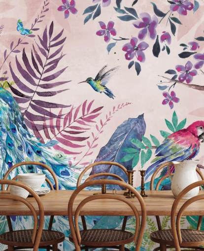 lilla og blå tropisk påfugl tapetmaleri kaldet Tropical Peacock af Di Brookes til soveværelser og stuer lilla og blå tropisk påfugl tapetmaleri kaldet Tropical Peacock af Di Brookes til soveværelser og stuer