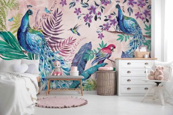 paarse en blauwe tropische pauw muurschildering genaamd Tropical Peacock van Di Brookes voor slaapkamers en woonkamers