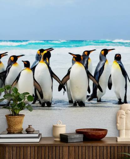 lyst tilpassbart pingvin tapet kalt Kings of the Beach for barnas soverom og kontorer lyst tilpassbart pingvin tapet kalt Kings of the Beach for barnas soverom og kontorer