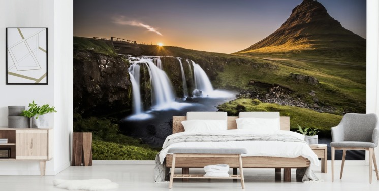 Waterval in Green Countryside Wallpaper