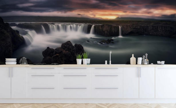 Waterval en zonsondergang behang