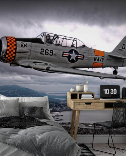 Vliegend Hellcat-vliegtuig boven de kust behang Vliegend Hellcat-vliegtuig boven de kust behang