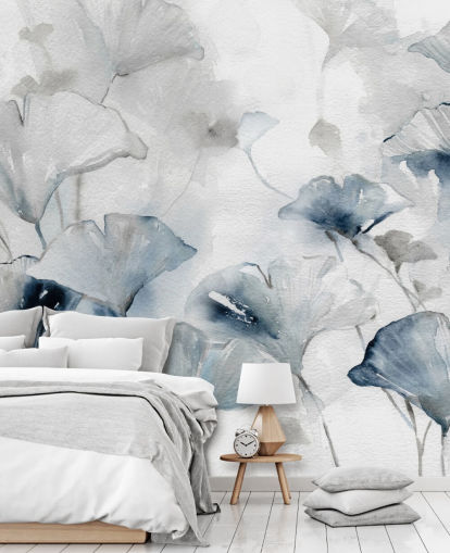 papier peint mural floral personnalisable blanc et bleu appelé Glorious Ginko par Carol Robinson pour les salles de bain et les chambres papier peint mural floral personnalisable blanc et bleu appelé Glorious Ginko par Carol Robinson pour les salles de bain et les chambres