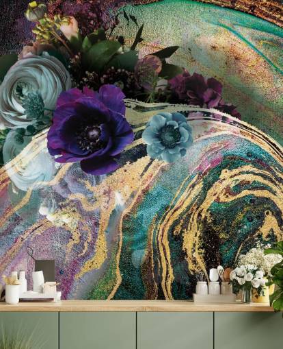 Wandbild aus grünem, lila und goldenem Marmor namens Marble Floral New Master von Lara Skinner für Schlafzimmer oder Badezimmer Wandbild aus grünem, lila und goldenem Marmor namens Marble Floral New Master von Lara Skinner für Schlafzimmer oder Badezimmer