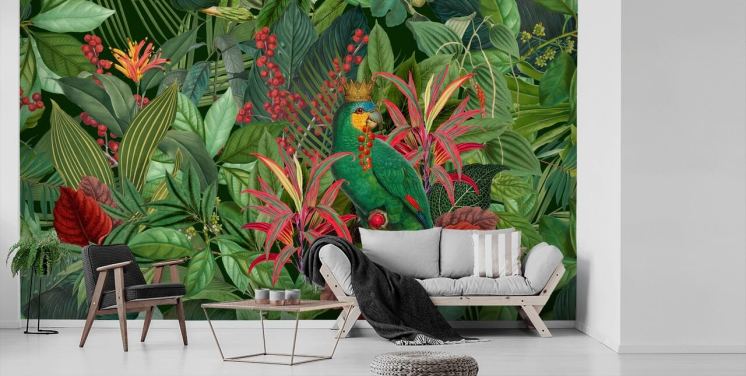 grüne und rote anpassbare Dschungel-Tapete namens Parrot King von Andrea Haase für Schlafzimmer
