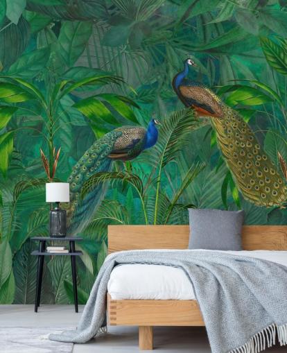 grüne individuelle Pfauentapete namens Peacock Paradise Jungle von Andrea Haase für Schlafzimmer oder Wohnzimmer grüne individuelle Pfauentapete namens Peacock Paradise Jungle von Andrea Haase für Schlafzimmer oder Wohnzimmer