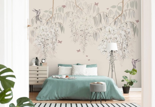 beige bloemenmuurschildering genaamd Wisteria Lane van Kelly Kratzing voor meisjeskamers en speelkamers