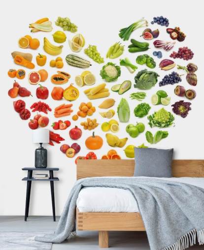 Decorazione murale con cuore arcobaleno di frutta e verdura Decorazione murale con cuore arcobaleno di frutta e verdura