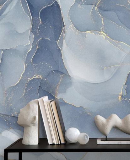 blauwe en gouden aanpasbare marmeren behangmuurschildering genaamd Overlapping Shades of Blue voor keukens en badkamers blauwe en gouden aanpasbare marmeren behangmuurschildering genaamd Overlapping Shades of Blue voor keukens en badkamers