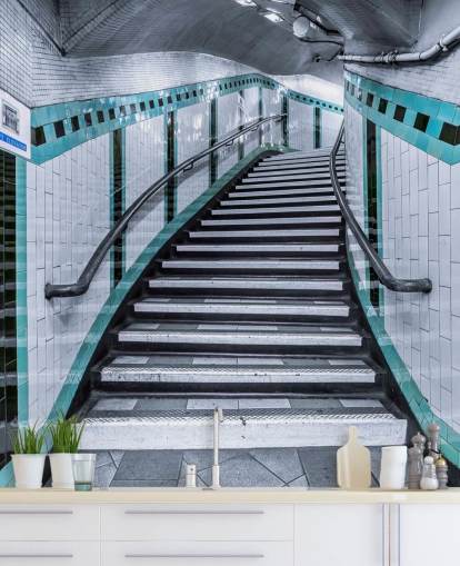 Mural subterrâneo de escadas curvas turquesa Mural subterrâneo de escadas curvas turquesa