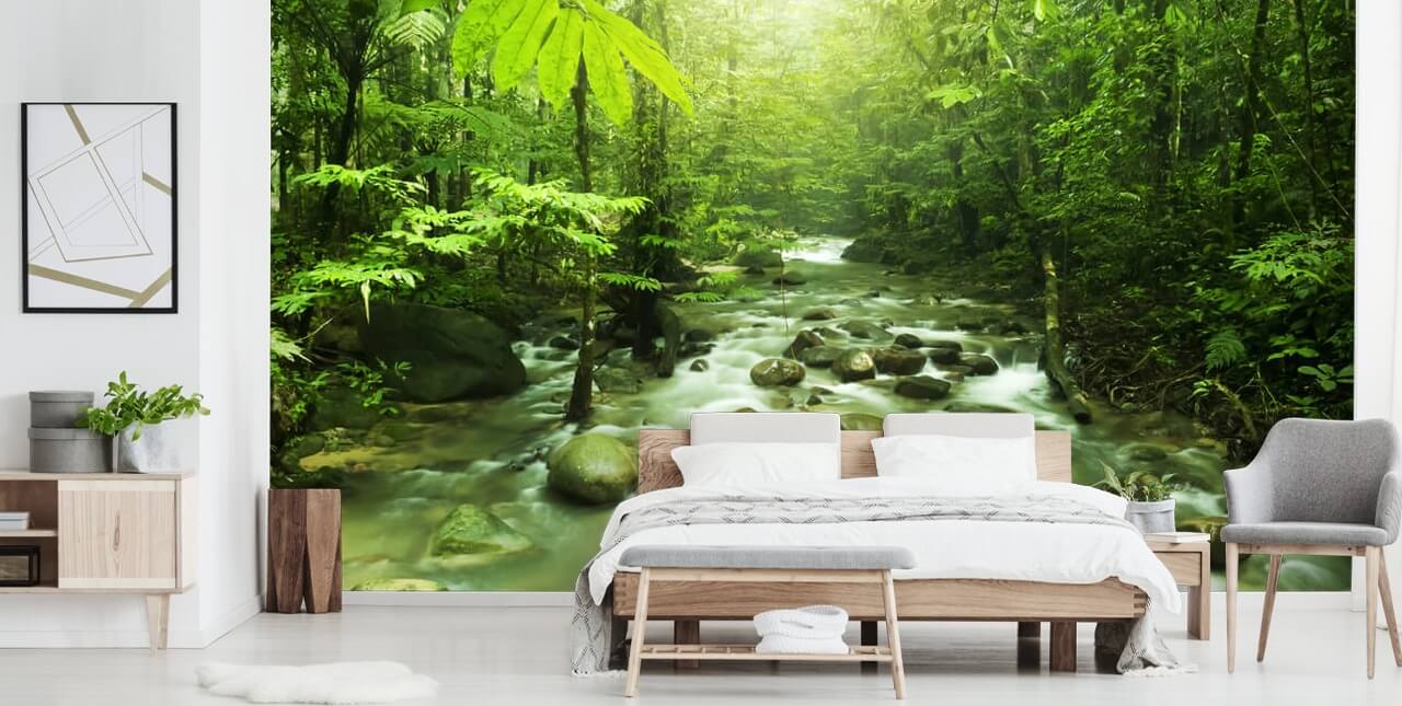 grønt brugerdefineret flod tapetmaleri kaldet Forest River til kontorer 