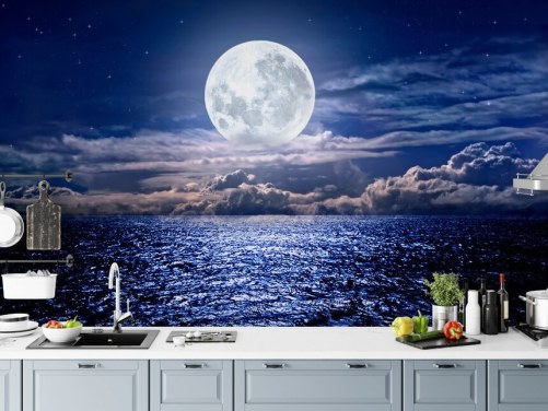 Hvit Moon Blå Himmel og Ocean Bakgrunn
