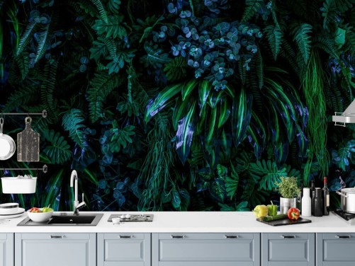 donkerblauwe en groene tropische behangmuurschildering op maat genaamd Luscious Tropical Wall voor slaapkamers