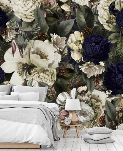 mörkblå och vit blommig tapetväggmålning kallad Midnight Bouquet av Uta Naumann för sovrum mörkblå och vit blommig tapetväggmålning kallad Midnight Bouquet av Uta Naumann för sovrum