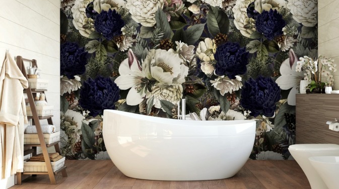 mørkeblå og hvid blomstertapet vægmaleri kaldet Midnight Bouquet af Uta Naumann til soveværelser
