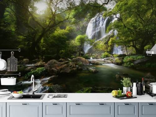 bergwaterval en stream fotobehang
