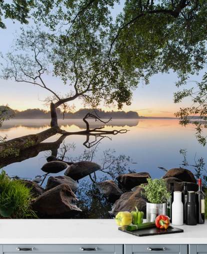 rustige meerbehangmuurschildering genaamd Lake View by 1x voor thuiskantoren en bedrijven rustige meerbehangmuurschildering genaamd Lake View by 1x voor thuiskantoren en bedrijven