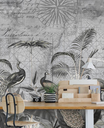 Andrea Haasen harmaa kuvitettu riikinkukkojen taustakuvamaalaus nimeltä Peacocks Clan 4 makuuhuoneisiin ja olohuoneisiin Andrea Haasen harmaa kuvitettu riikinkukkojen taustakuvamaalaus nimeltä Peacocks Clan 4 makuuhuoneisiin ja olohuoneisiin