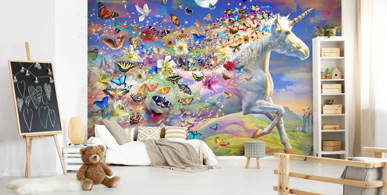 løbende enhjørning med sommerfugl og fuglemanke tapet løbende enhjørning med sommerfugl og fuglemanke tapet