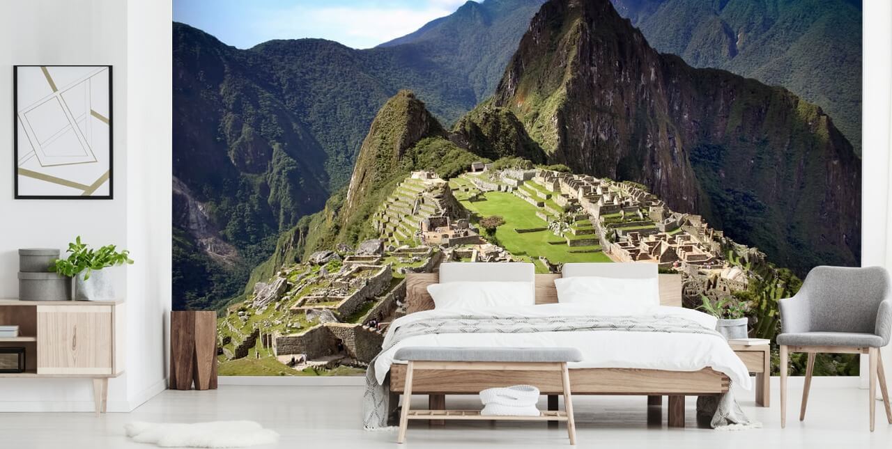 Machu Picchu mural