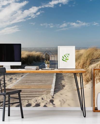 mural de papel de parede de praia personalizável em azul e dourado chamado Windswept Beach Boardwalk para salas de jantar ou cozinhas mural de papel de parede de praia personalizável em azul e dourado chamado Windswept Beach Boardwalk para salas de jantar ou cozinhas