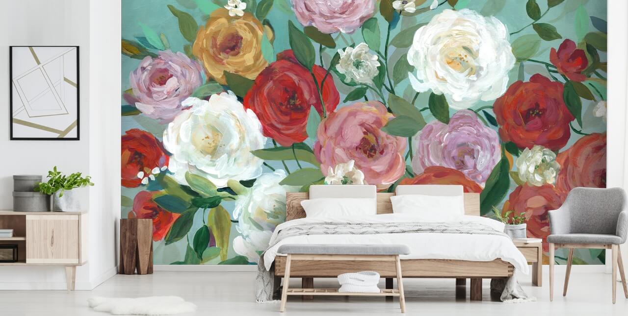 roses peintes colorées sur fond vert papier peint