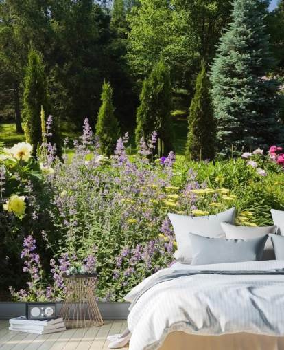 Decorazione murale con incantevole giardino britannico in estate Decorazione murale con incantevole giardino britannico in estate