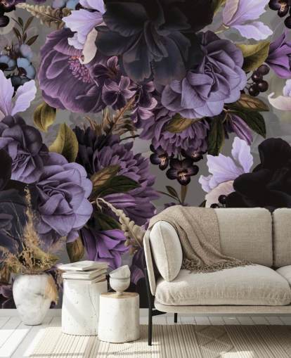 dunkelviolette Blumentapete mit grauem Hintergrund dunkelviolette Blumentapete mit grauem Hintergrund