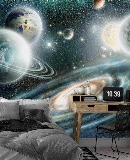 Carta da parati spaziale blu e grigia con una galassia a spirale e piante galleggianti con stelle Carta da parati spaziale blu e grigia con una galassia a spirale e piante galleggianti con stelle