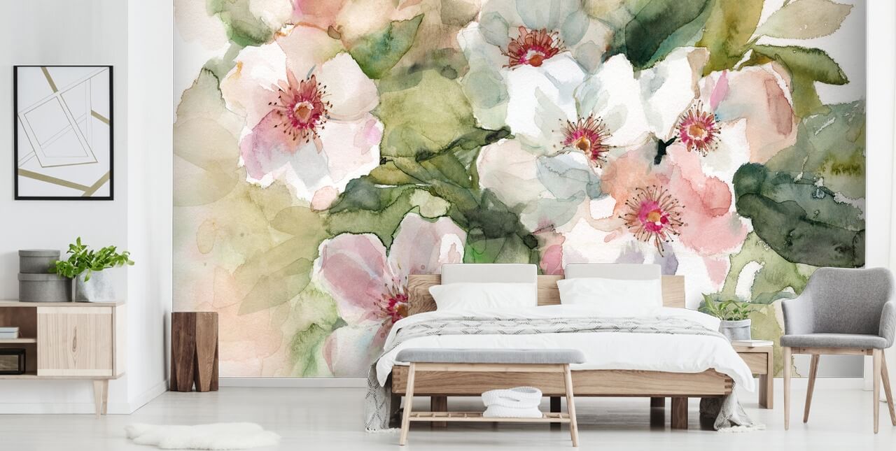 witte en roze papavers met groene bladeren schilderijbehang