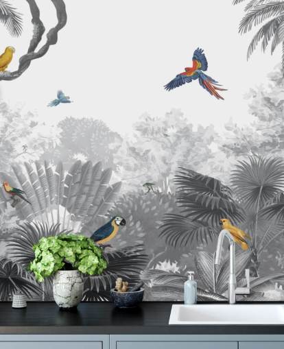 giungla in bianco e nero con uccelli colorati giungla in bianco e nero con uccelli colorati