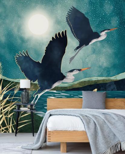 Garças da Marinha voando sobre um rio azul com um céu azul-turquesa Garças da Marinha voando sobre um rio azul com um céu azul-turquesa